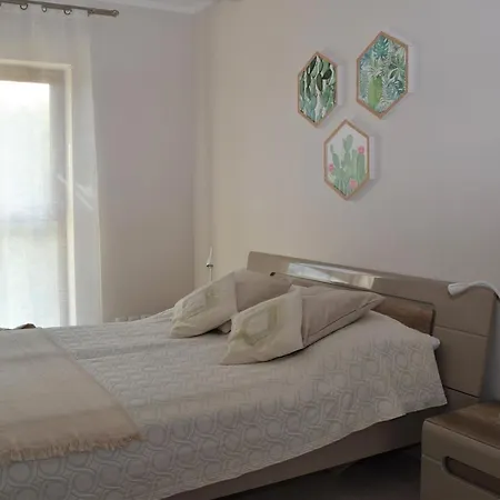 Pure Green Porta Mare Apartment